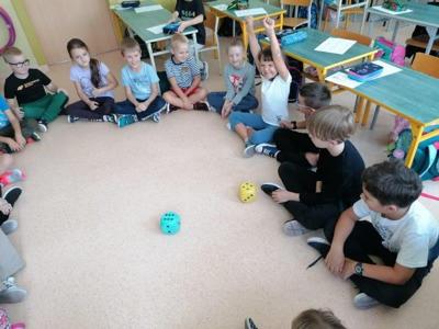DZIEŃ KROPKI W 1A