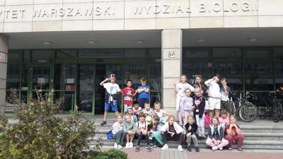 PRZED WYDZIAŁEM BIOLOGII