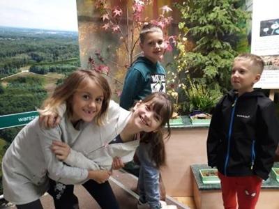 KLASA 2B NA WYSTAWIE GRZYBÓW
