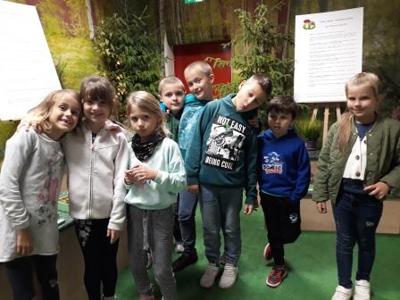 KLASA 2B NA WYSTAWIE GRZYBÓW