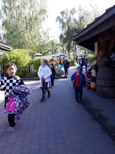 WYCIECZKA DO MALOWANEJ ZAGRODY