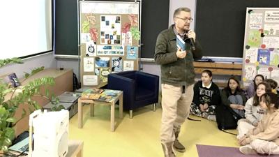 (3) Spotkanie z pisarzem Marcinem Koziołem