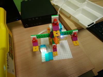 Budowanie i programowanie z Lego (2)