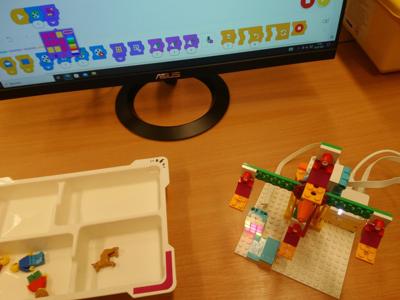 Budowanie i programowanie z Lego (4)