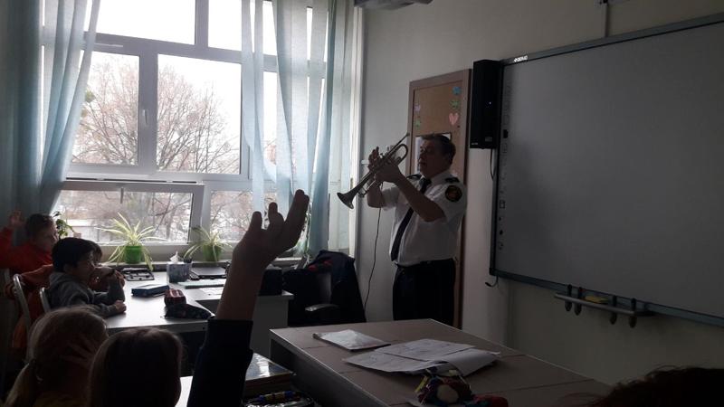 Poznajemy budowę trąbki