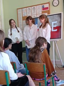 DIALOG W J. ANGIELSKIM