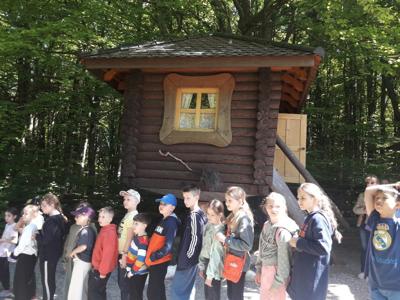 Kolejka do tunelu strachu