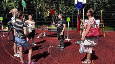 Festyn szkolny 2024  Talerze cyrkowe