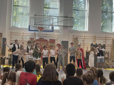 1_You have to be clever- piosenka na zakonczenie