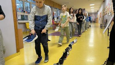Andrzejki świetlica 28.11.2024 Wrózenie z butów 3a