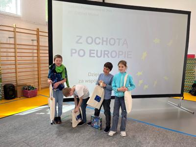 10 Z Ochotą po Europie 2025  świetlicowy konkurs dzielnicowy (9)