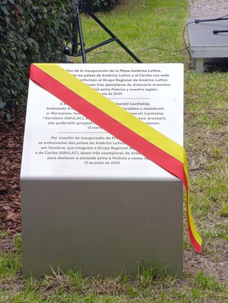 UROCZYSTOŚĆ NADANIA NAZWY "SKWER AMERYKI ŁACIŃSKIEJ"