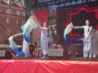 Festiwal Kultury Wietnamskiej, występ naszych uczennic.