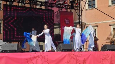 Festiwal Kultury Wietnamskiej, występ naszych uczennic.