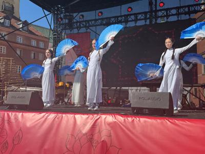Festiwal Kultury Wietnamskiej, występ naszych uczennic.