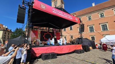 Festiwal Kultury Wietnamskiej, występ naszych uczennic.