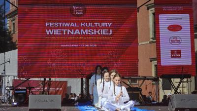 Festiwal Kultury Wietnamskiej, występ naszych uczennic.