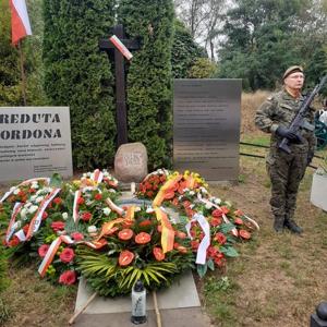 PAMIĘĆ O BOHATERACH REDUTY ORDONA