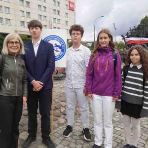 DELEGACJA NASZEJ SZKOŁY W OBCHODACH 86.ROCZNICY AGRESJI SOWIECKIEJ NA POLSKĘ
