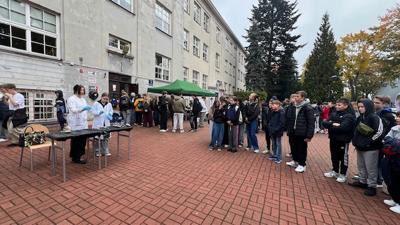 FESTIWAL NAUKI W XXI LICEUM OGÓLNOKSZTAŁCĄCYM IM. HUGONA KOŁŁĄTAJA W WARSZAWIE
