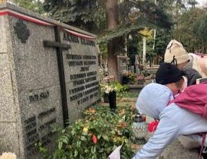 Wolontariusze na Powązkach