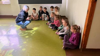 Dzieci z Przedszkola w SP 264 - świetlica  (3)