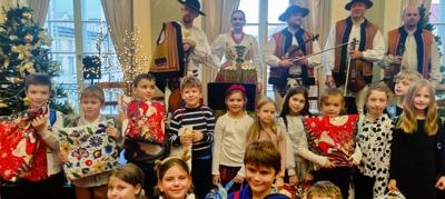 ŚWIĄTECZNA WYCIECZKA KLASY 2B DO FILHARMONII DLA DZIECI