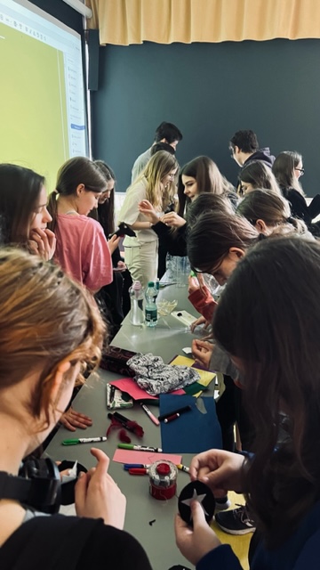 Tutaj powinien być opis obrazka