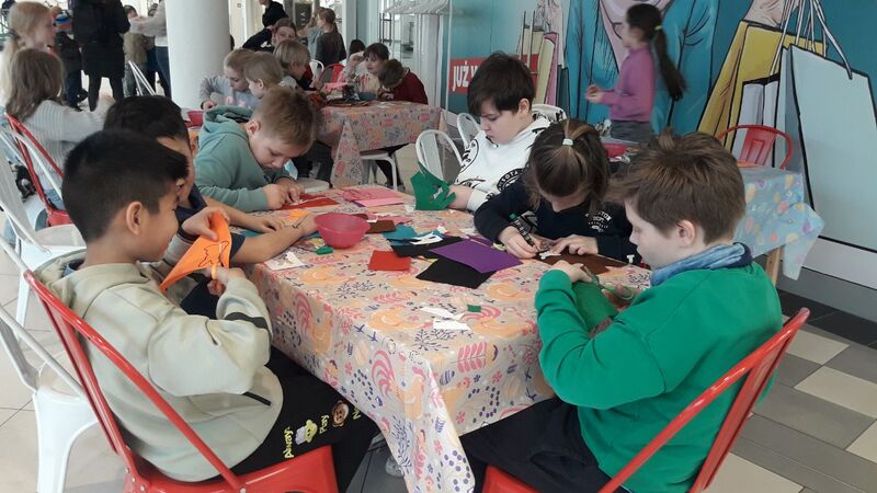 Wyciananie z filcu zajączków