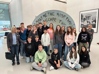 Klasa 7b w Muzeum Sztuki Nowoczesnej