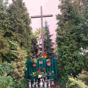 UCZNIOWIE KOŁA HISTORYCZNEGO UCZCILI PAMIĘĆ BOHATERÓW