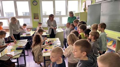 Dzieci z Przedszkola w SP 264 - świetlica  (6)