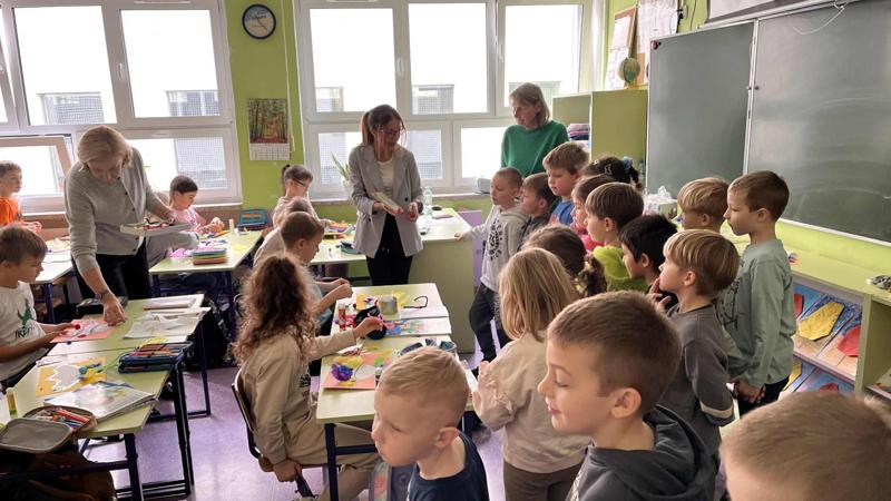 Dzieci z Przedszkola w SP 264 - świetlica  (6)