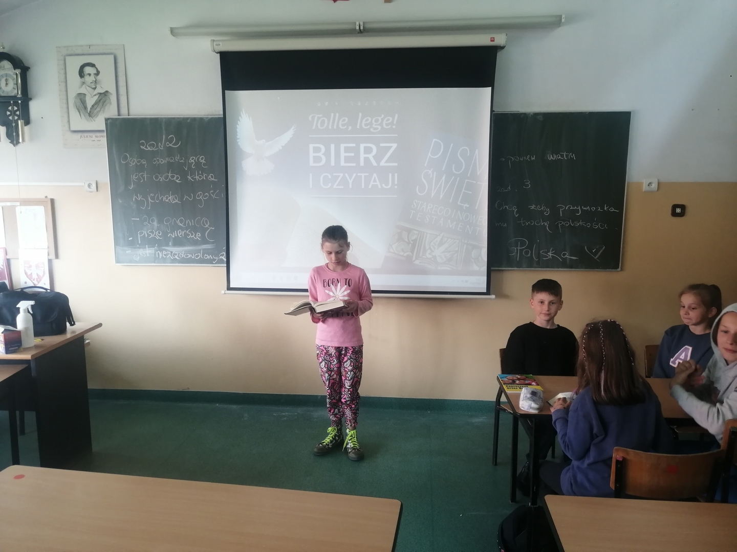 Tutaj powinien być opis obrazka