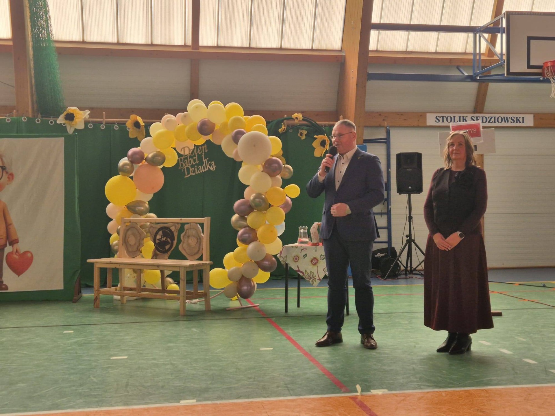 Tutaj powinien być opis obrazka