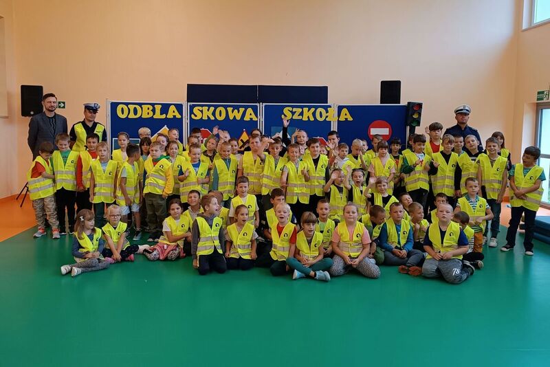 ODBLASKOWA SZKOŁA