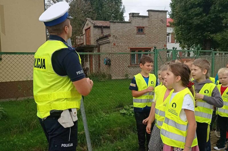 ODBLASKOWA SZKOŁA