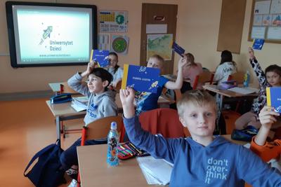 TRZECIOKLASIŚCI ABSOLWENTAMI UNIWERSYTETU 