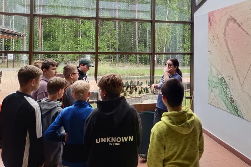 Wycieczka klasy VI b do Muzeum Historyczno - Archeologicznego na Krzemionkach
