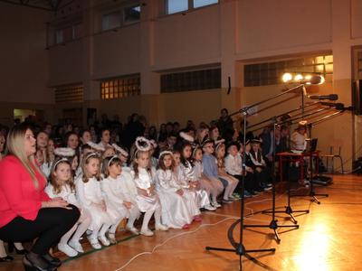 Zdjęcia z wieczoru kolęd i Pastorałek w ZPO im. JPII w Gościeradowie