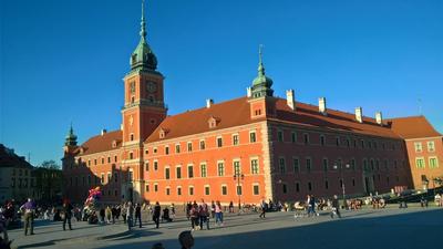 Wycieczka do Sejmu i muzeum Powstania Warszawskiego.