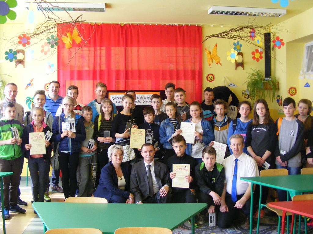 Zdjęcie pamiątkowe uczestników turnieju