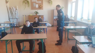 Zajęcia z uczniami w ramach akcji „HAZARD? Nie, dziękuję”  