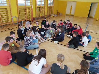 Gry i zabawy sportowe klas IV - VI.