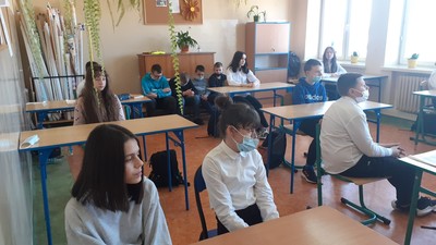 Projekt „Samorząd uczniowski- działamy wspólnie” - uczniowie w trakcie warsztatów projektowych
