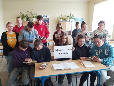 Szkolny Maraton Czytania - klasa VIII