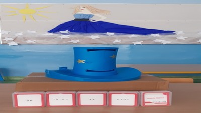 Magiczny cylinder z Talenciaków i uczniowie szkoły