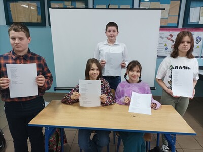 ,,Zdrowa i piękna mama” - autorzy wierszy