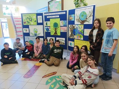 Dzień Ziemi 2023 - zdjęcie grupowe