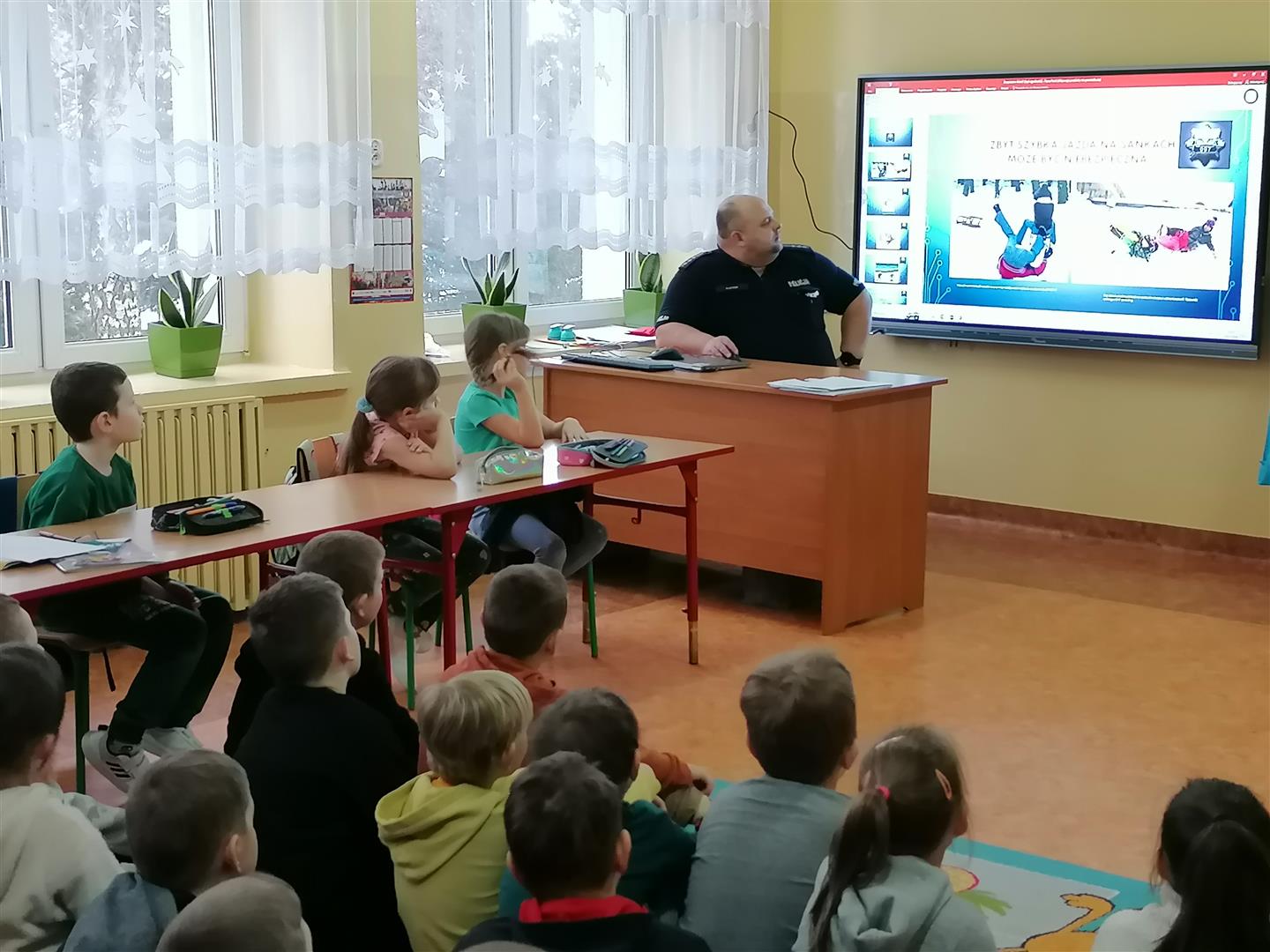 Profilaktyczne spotkanie z policjantem